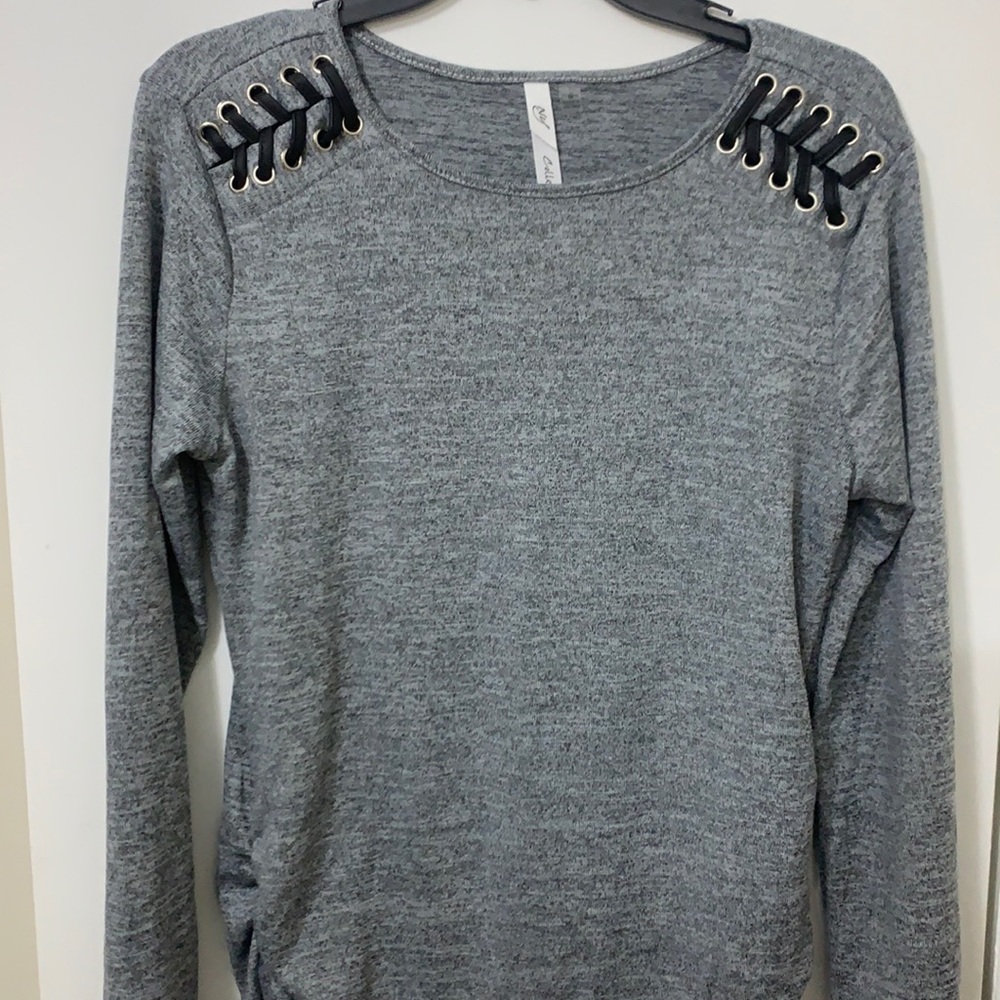 Gray tunic w/ faux leather shoulder detail -Sz M